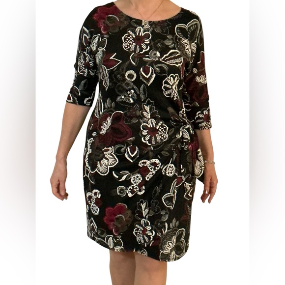 Signature by Robbie Bee Black and Burgundy Floral Dress / fully lined / size M - Picture 2 of 5